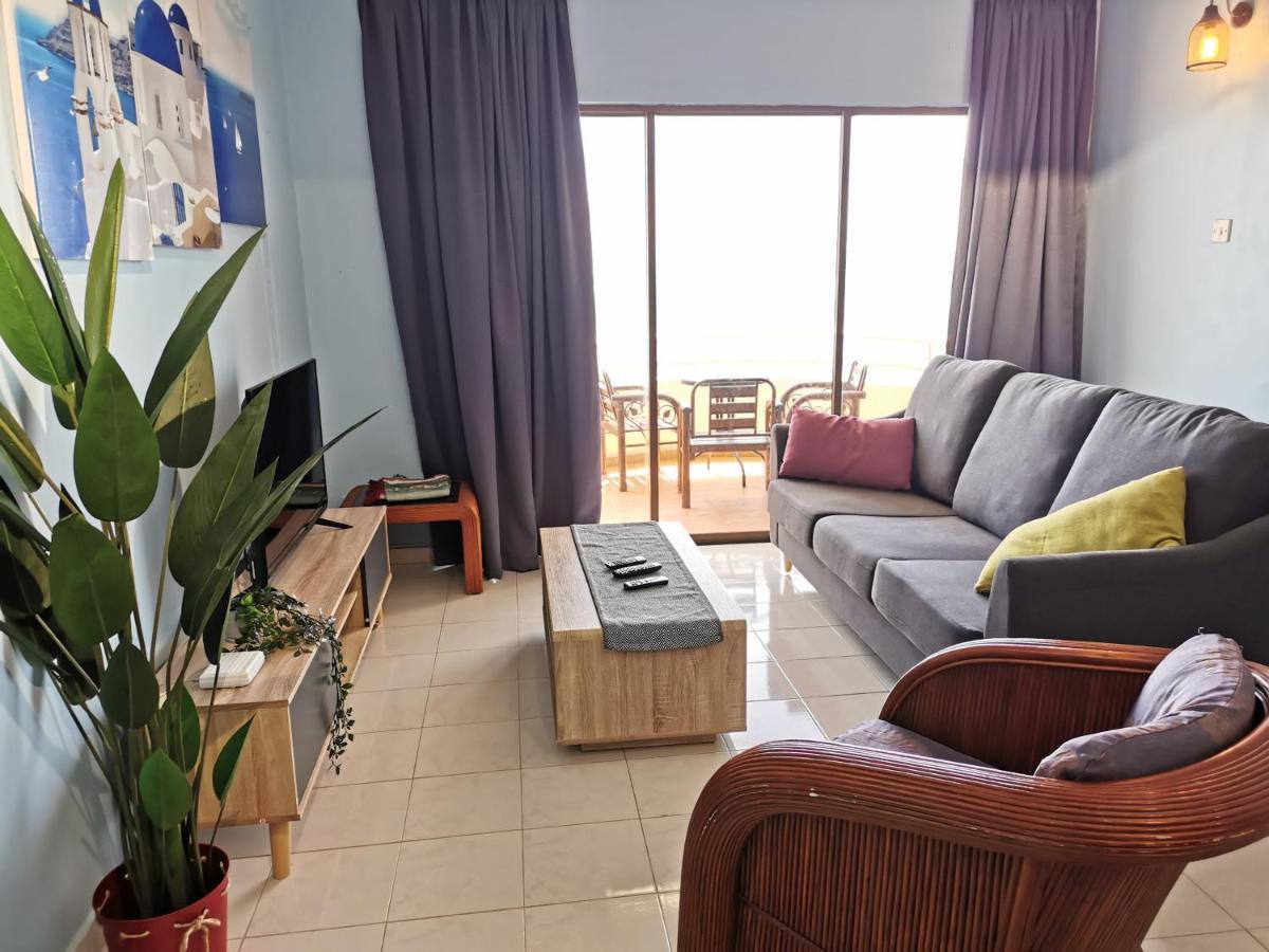 Sea Front The Regency - 1 Parking Apartemen *