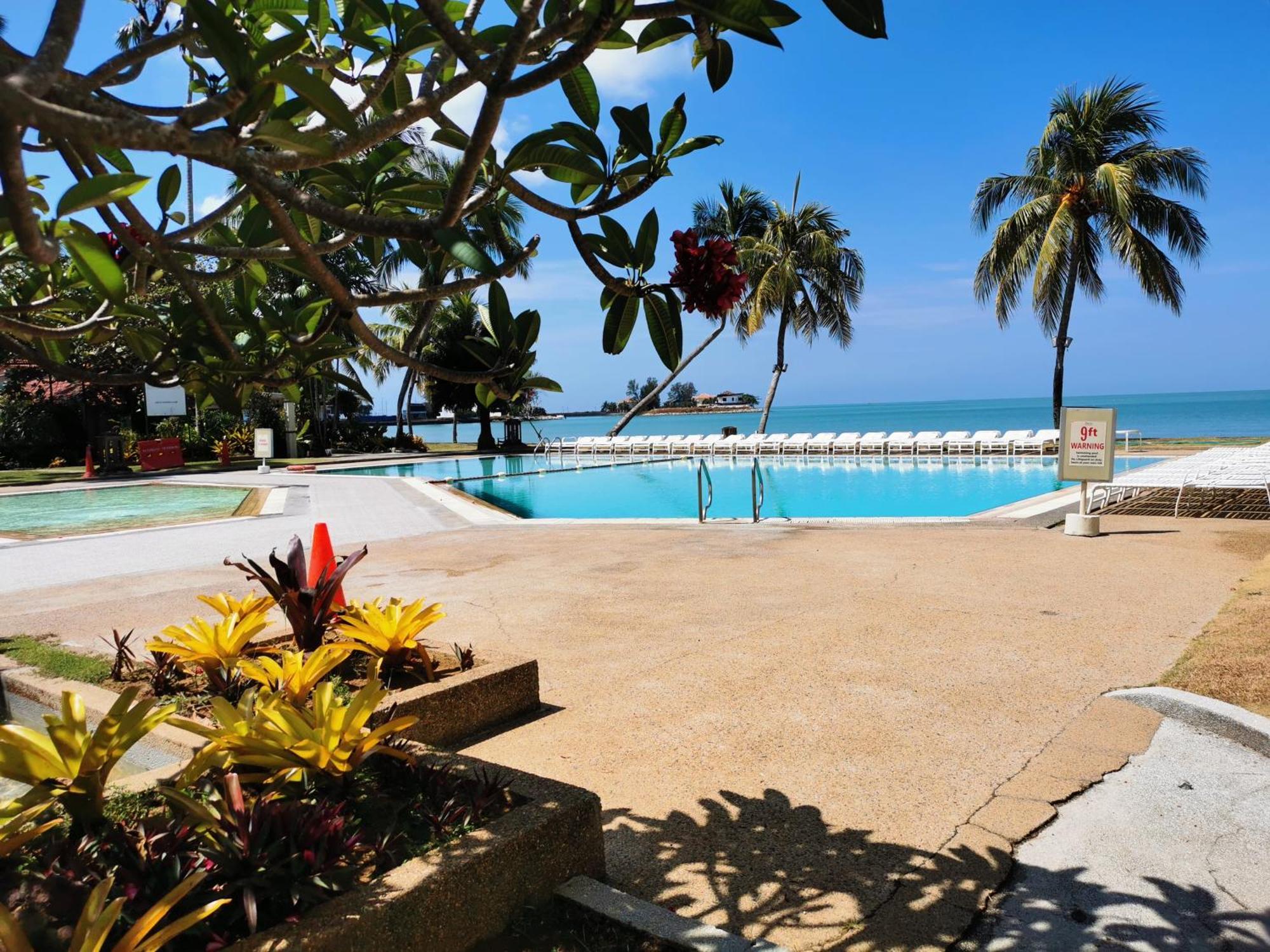 Sea Front The Regency - 1 Parking Apartemen Port Dickson